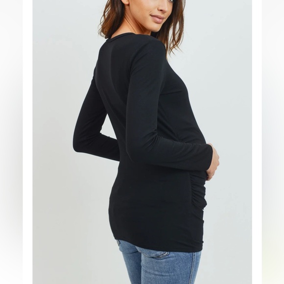 Hello Miz Maternity Round Neck Ruched Long Sleeve Shirt - Medium - Picture 4 of 10